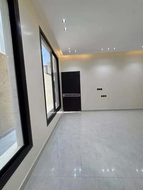 Villa 257 SQM Facing North on 18m Width Street Ar-Rimal, East Riyadh, Riyadh