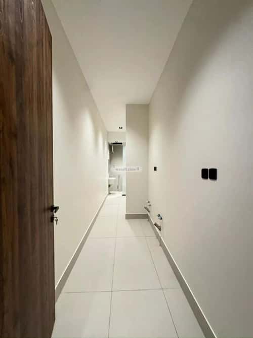 Floor 239 SQM with 5 Bedrooms Al-Khaleej, East Riyadh, Riyadh