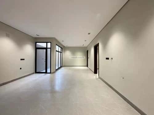 Floor 214 SQM with 6 Bedrooms Ishbiliyah, East Riyadh, Riyadh