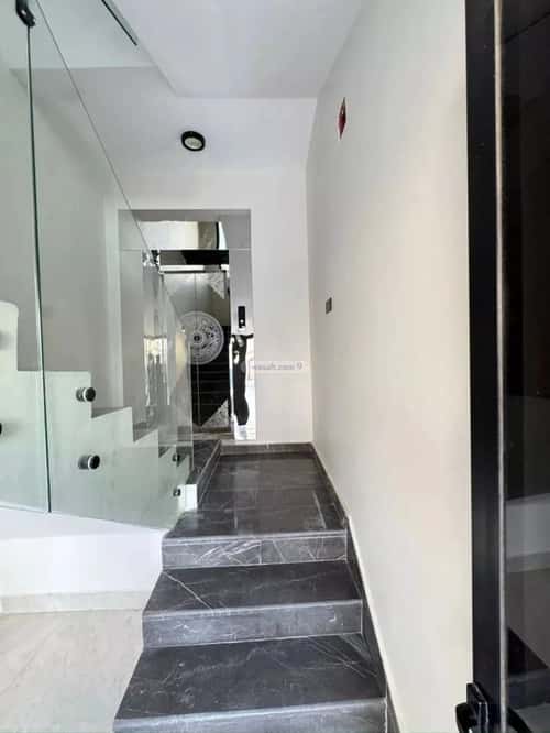 دور 172 متر مربع ب 5 غرف الملك فيصل، شرق الرياض، الرياض