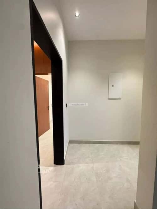 دور 172 متر مربع ب 5 غرف الملك فيصل، شرق الرياض، الرياض