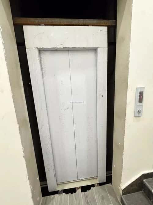 دور 172 متر مربع ب 5 غرف إشبيلية، شرق الرياض، الرياض