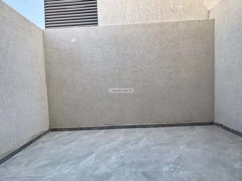 فيلا 315 متر مربع شمالية شرقية على شارع 15م المعيزيلة، شرق الرياض، الرياض