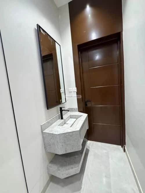 Floor 172 SQM with 5 Bedrooms Al-Qadisiyah, East Riyadh, Riyadh