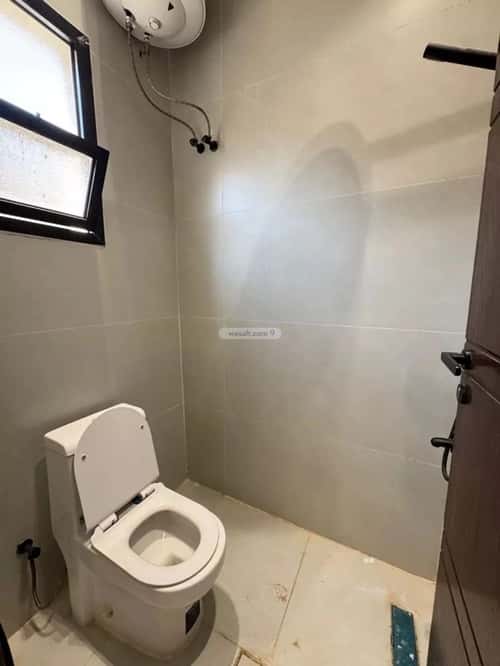 Floor 177 SQM with 5 Bedrooms Al-Maizaliyah, East Riyadh, Riyadh