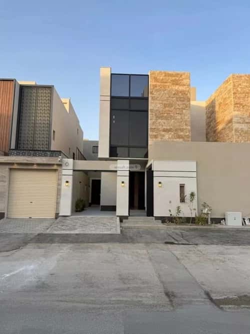 Villa 341 SQM Facing South on 18m Width Street Al-Muanisiyah, East Riyadh, Riyadh