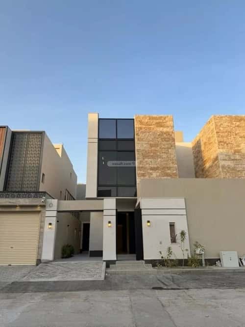 Villa 341 SQM Facing South on 18m Width Street Al-Muanisiyah, East Riyadh, Riyadh