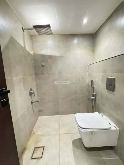 5 bedroom villa in Al Yarmouk