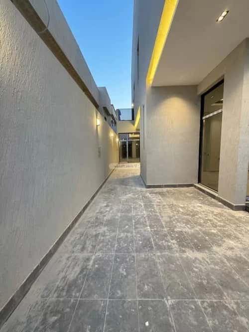 فيلا 250 متر مربع شرقية على شارع 20م الملك فيصل، شرق الرياض، الرياض