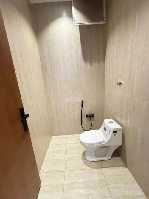 Floor 203 SQM with 5 Bedrooms Al-Muanisiyah, East Riyadh, Riyadh