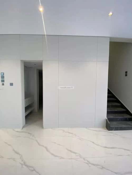 فيلا 315 متر مربع شمالية شرقية على شارع 15م المعيزيلة، شرق الرياض، الرياض