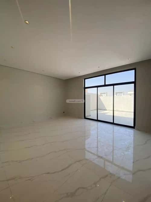 فيلا 315 متر مربع شمالية شرقية على شارع 15م المعيزيلة، شرق الرياض، الرياض