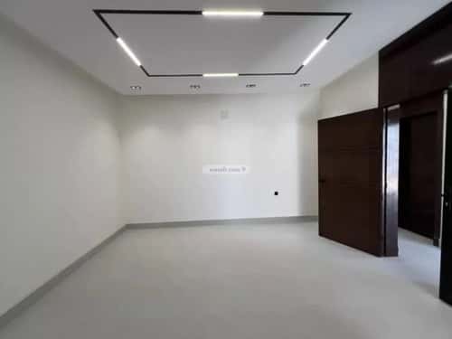 Floor 193 SQM with 5 Bedrooms Al-Maizaliyah, East Riyadh, Riyadh