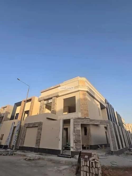 8 bedroom villa in Al Rimal
