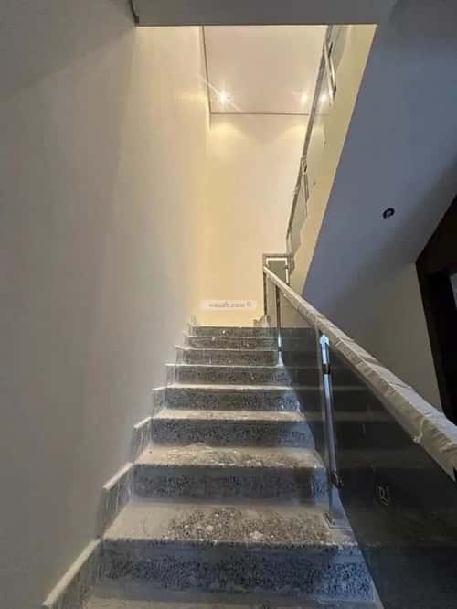 فيلا 227 متر مربع شمالية غربية على شارع 20م المعيزيلة، شرق الرياض، الرياض