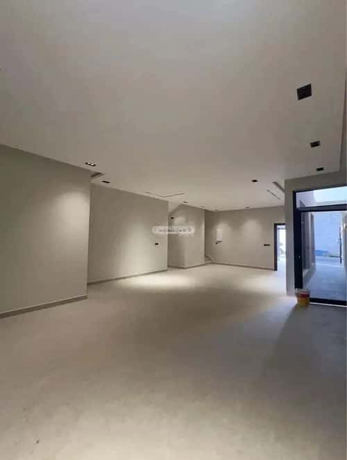 6 bedroom villa in Al Yarmouk