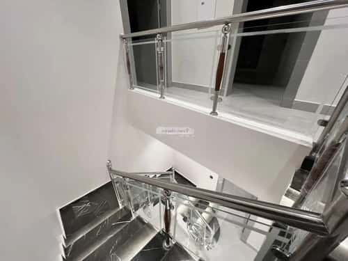 فيلا 276 متر مربع جنوبية على شارع 18م المعيزيلة، شرق الرياض، الرياض