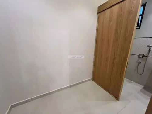 فيلا 244 متر مربع جنوبية غربية على شارع 15م المعيزيلة، شرق الرياض، الرياض