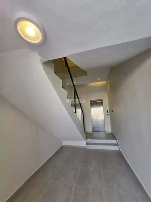 Floor 222 SQM with 4 Bedrooms Al-Janadriyah, East Riyadh, Riyadh