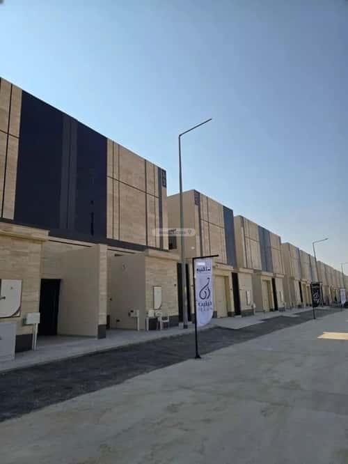 Floor 210 SQM with 3 Bedrooms Al-Janadriyah, East Riyadh, Riyadh