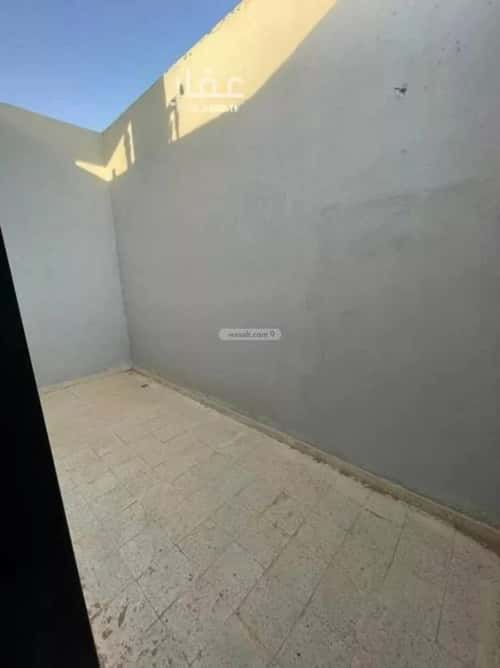 Floor 212 SQM with 3 Bedrooms Ar-Rimal, East Riyadh, Riyadh