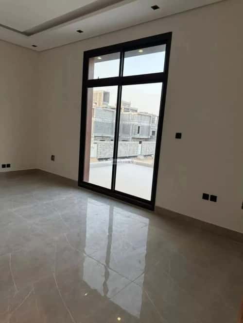 فيلا 636 متر مربع شرقية على شارع 20م عقرباء، الجبيلة