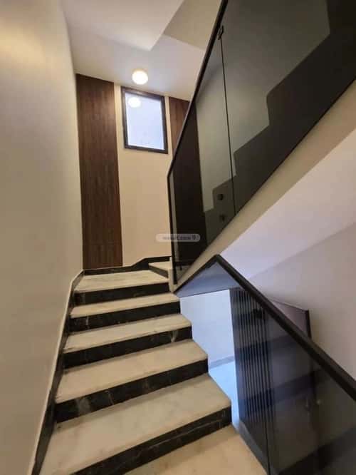 4 bedroom floor in Al Rimal