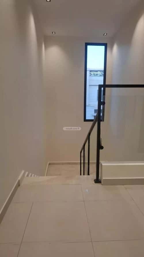 3 bedroom floor in Al Munsiyah