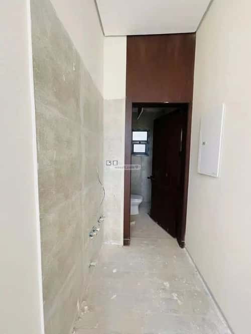 فيلا 221 متر مربع جنوبية غربية على شارع 20م المعيزيلة، شرق الرياض، الرياض