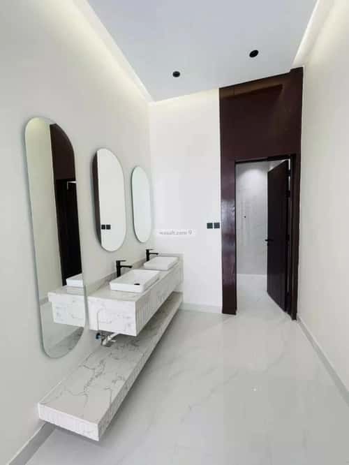 Floor 248 SQM with 4 Bedrooms Al-Qadisiyah, East Riyadh, Riyadh