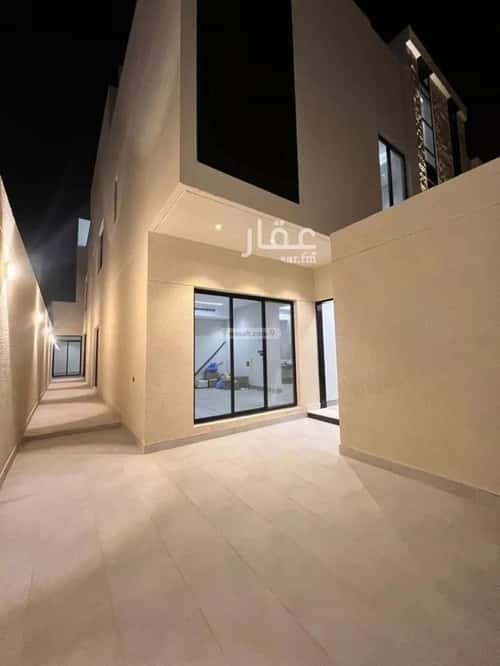 Floor 335 SQM with 4 Bedrooms Qurtubah, East Riyadh, Riyadh