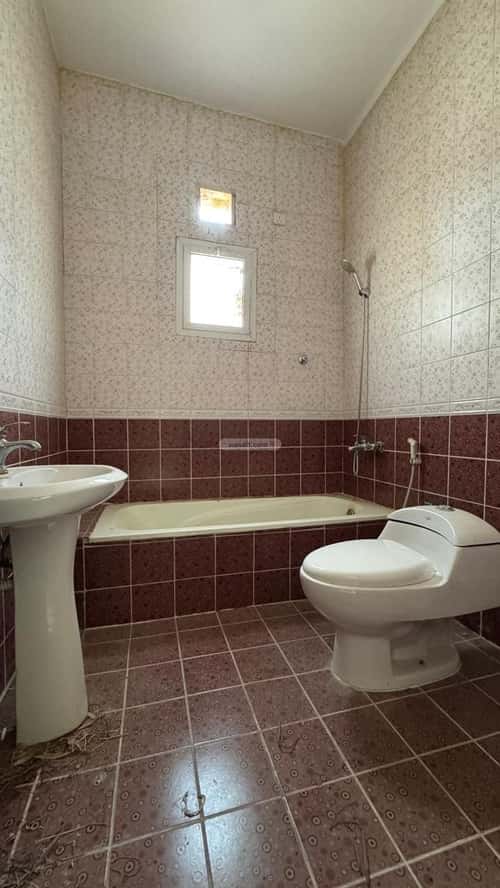 شقة ب 4 غرف طيبة، الدمام