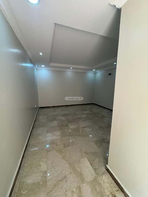 Apartment with 4 Bedrooms Al Safa, Aldammam