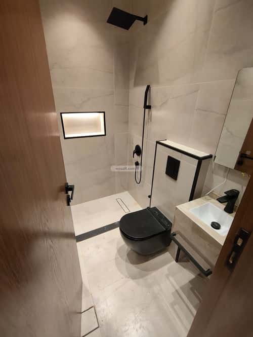 فيلا 300 متر مربع مع 3 شقق واجهة شمالية الرحمانية، شرق جدة، جدة