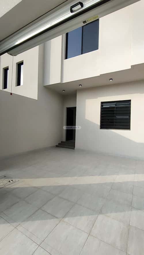 شقة ب 6 غرف المعلاة، أحد رفيدة