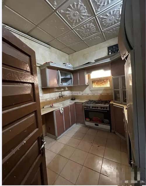 Floor 157 SQM with 5 Bedrooms Al Zahra'A, Madinah