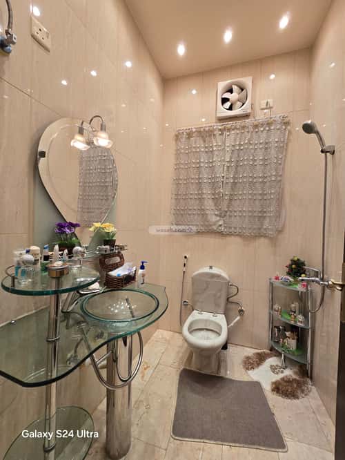 Building 675 SQM with 3 Floors Facing West Al Samer, East Jeddah, Jeddah