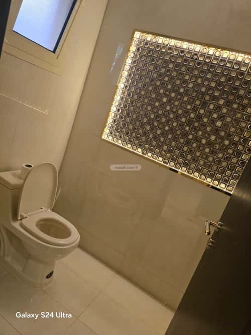 فيلا 300 متر مربع شمالية على شارع 15م الياسمين، شمال الرياض، الرياض