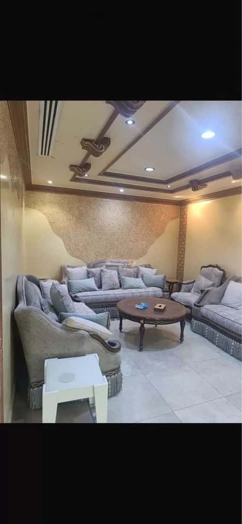 فيلا 312 متر مربع شمالية على شارع 15م السعادة، شرق الرياض، الرياض