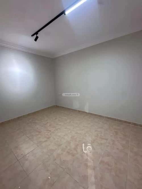 شقة 4 غرف في الملقا