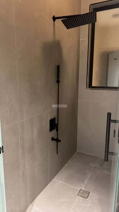 فيلا 500 متر مربع واجهة جنوبية ب 7 غرف عقرباء، الجبيلة