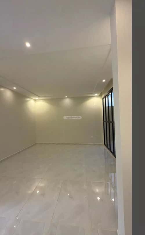 فيلا 360 متر مربع غربية على شارع 20م اللؤلؤ، الخبر