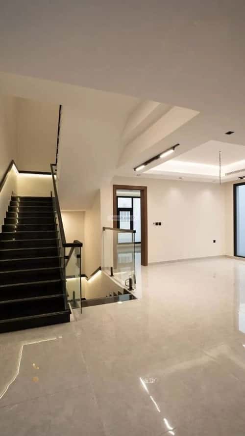 Villa 300 SQM Facing South on 15m Width Street Obhur Al Shamalyyah, North Jeddah, Jeddah
