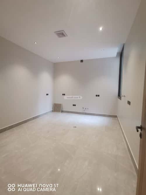 5 bedroom villa in Al Bayan