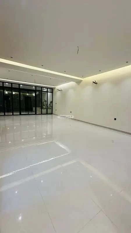 فيلا 250 متر مربع غربية على شارع 15م الصواري، شمال جدة، جدة