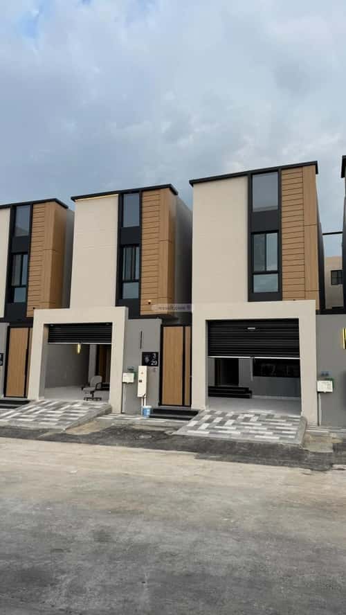 فيلا 355 متر مربع غربية على شارع 40م العقيق، الخبر