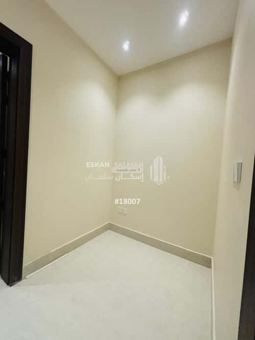 شقة ب 5 غرف السيف، الدمام