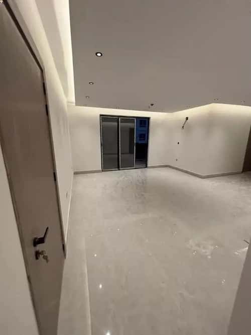 Apartment with 4 Bedrooms Al Hammraa, Khobar