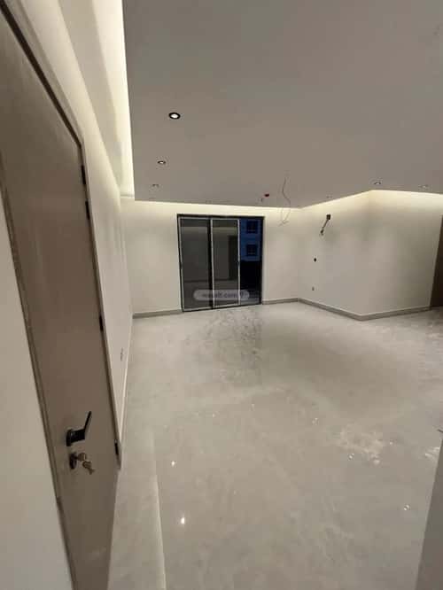 4 bedroom apartment in Al Hamra