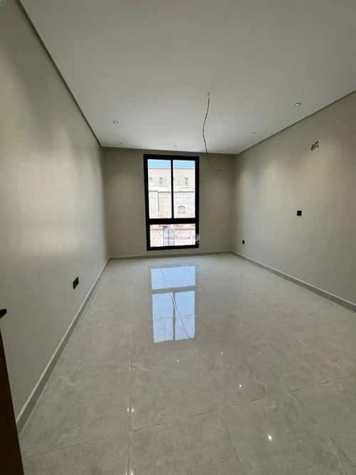 Villa 301 SQM Facing North West on 18m Width Street Uhod, Aldammam